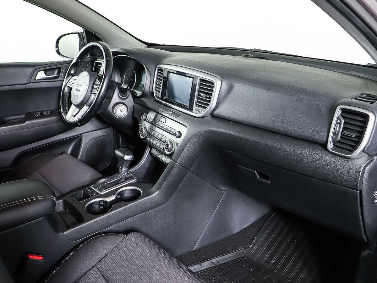 Б/У Киа Спортейдж 2018 года. Фото: #8