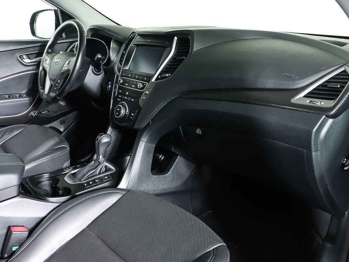 Б/У Хендай Санта Фе 2016 года. Фото: #10