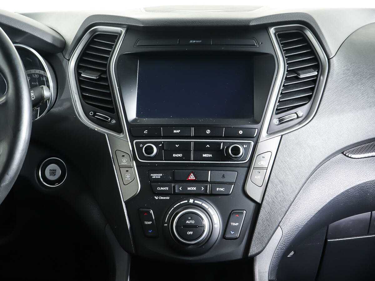 Б/У Хендай Санта Фе 2016 года. Фото: #13