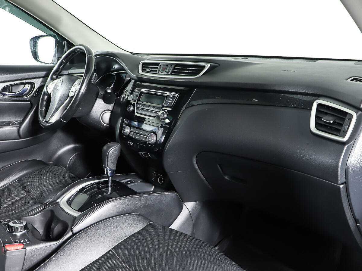 Б/У Ниссан Икс-Трейл 2016 года. Фото: #8