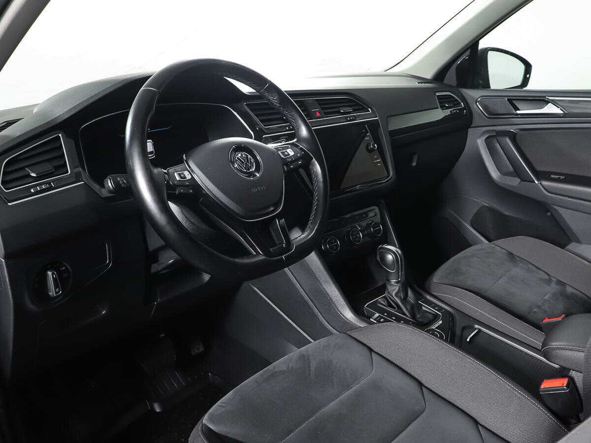 Volkswagen Tiguan 2018 года с пробегом. Фото: #12