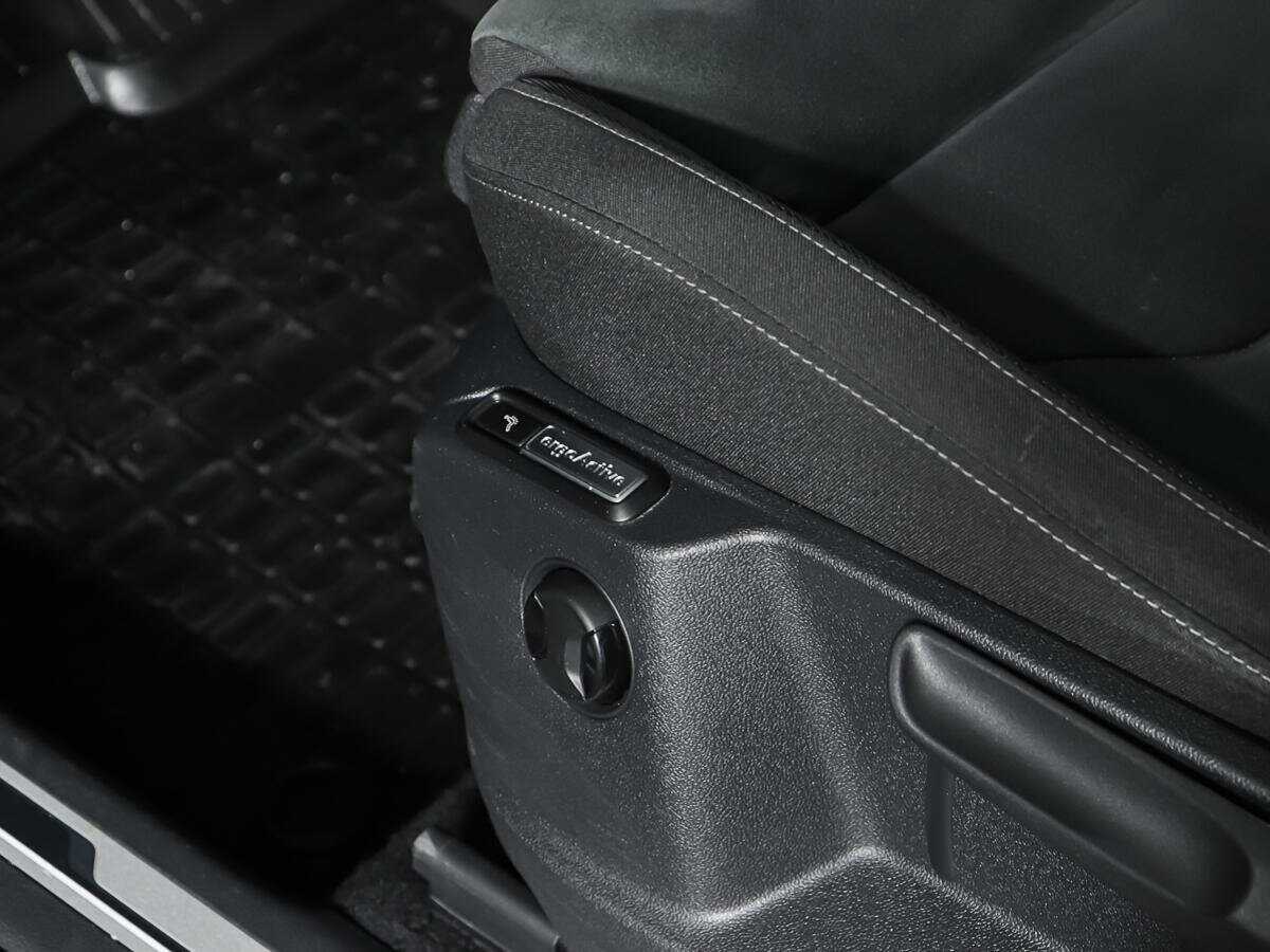 Б/У Фольксваген Тигуан 2018 года. Фото: #16