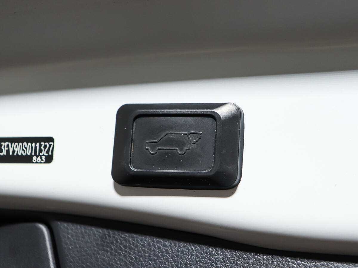 Toyota RAV4 2020 года с пробегом. Фото: #15