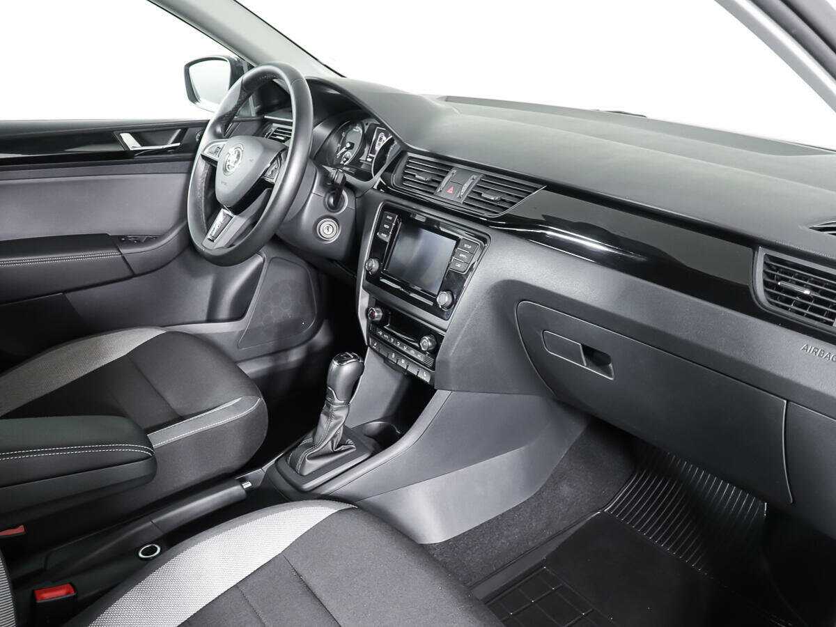 Б/У Шкода Рапид 2019 года. Фото: #10