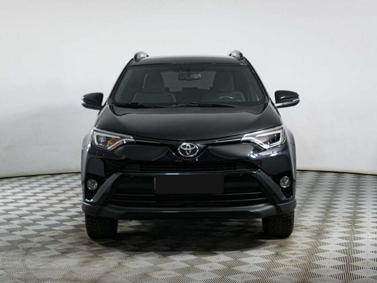 Toyota RAV4 2018 года с пробегом. Фото: #1