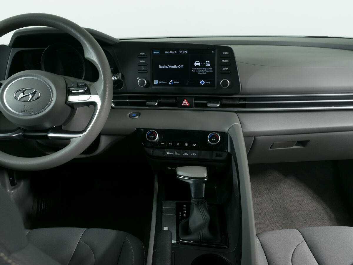 Б/У Хендай Елантра 2021 года. Фото: #9