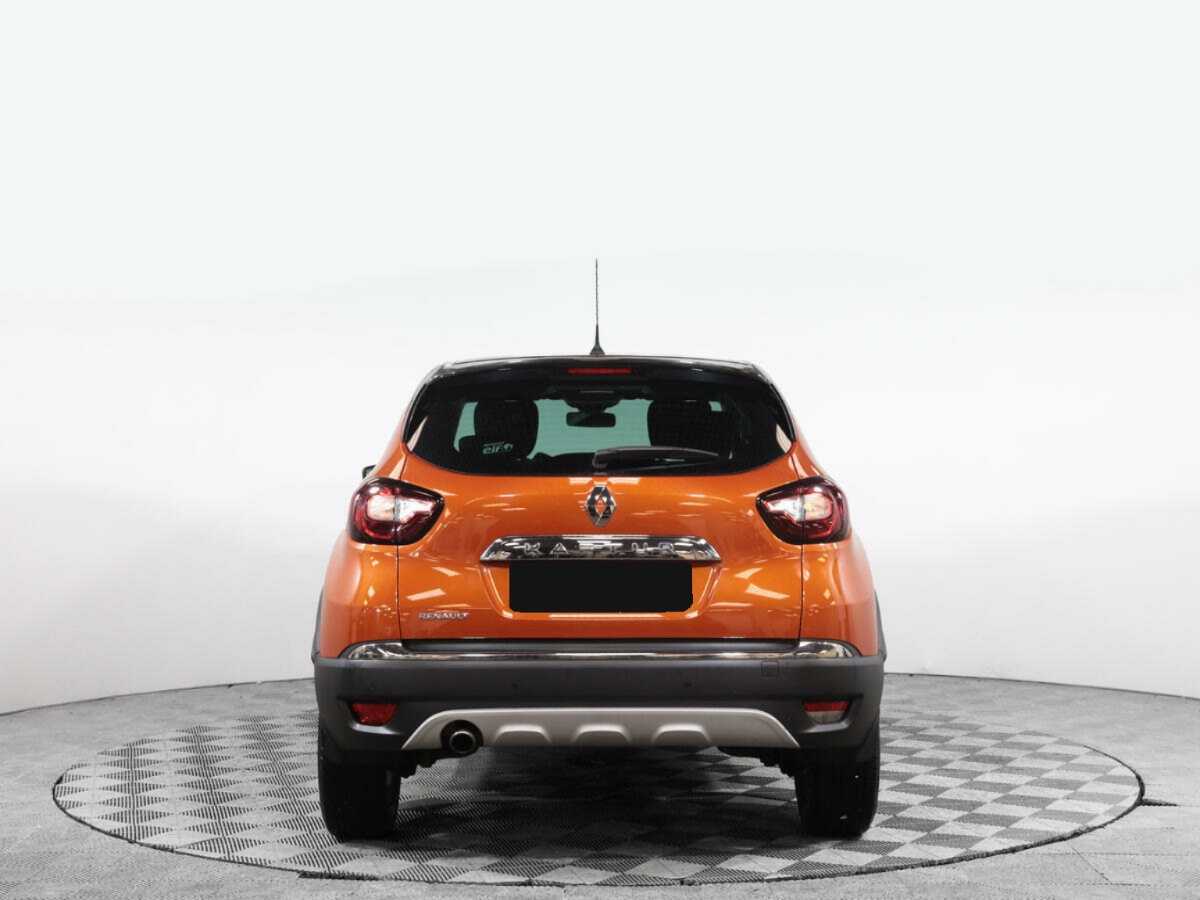 Renault Kaptur 2018 года с пробегом. Фото: #4