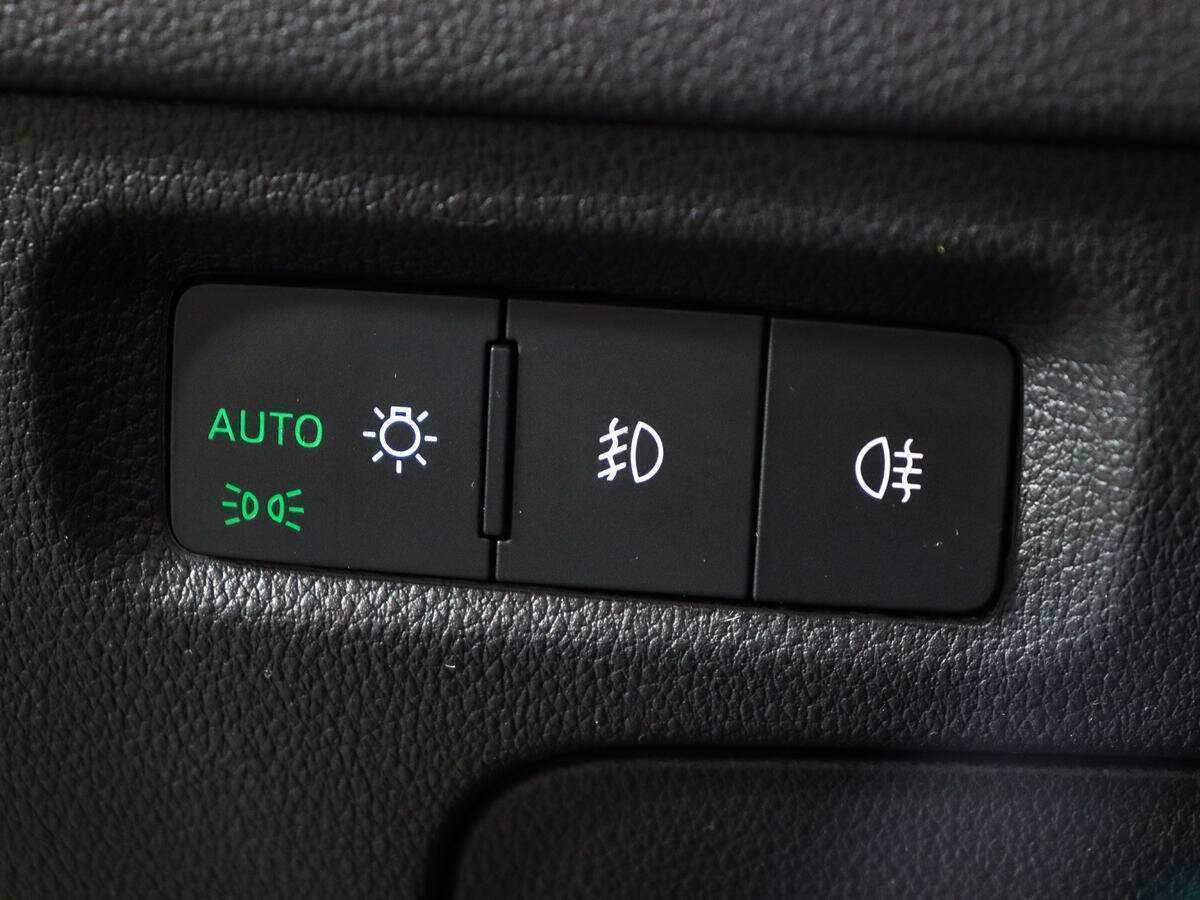 Б/У Шкода Октавия 2021 года. Фото: #14