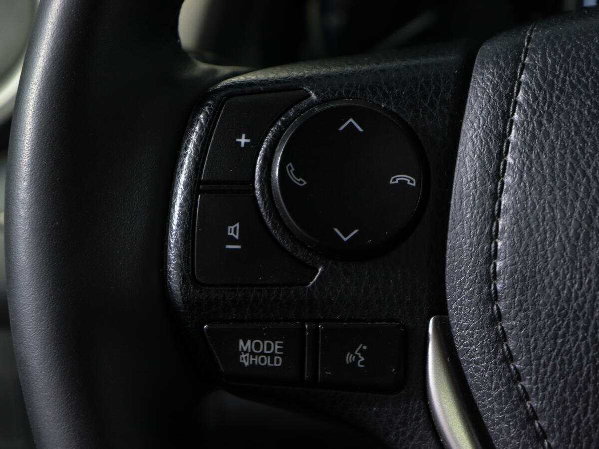 Б/У Тойота Рав4 2015 года. Фото: #16