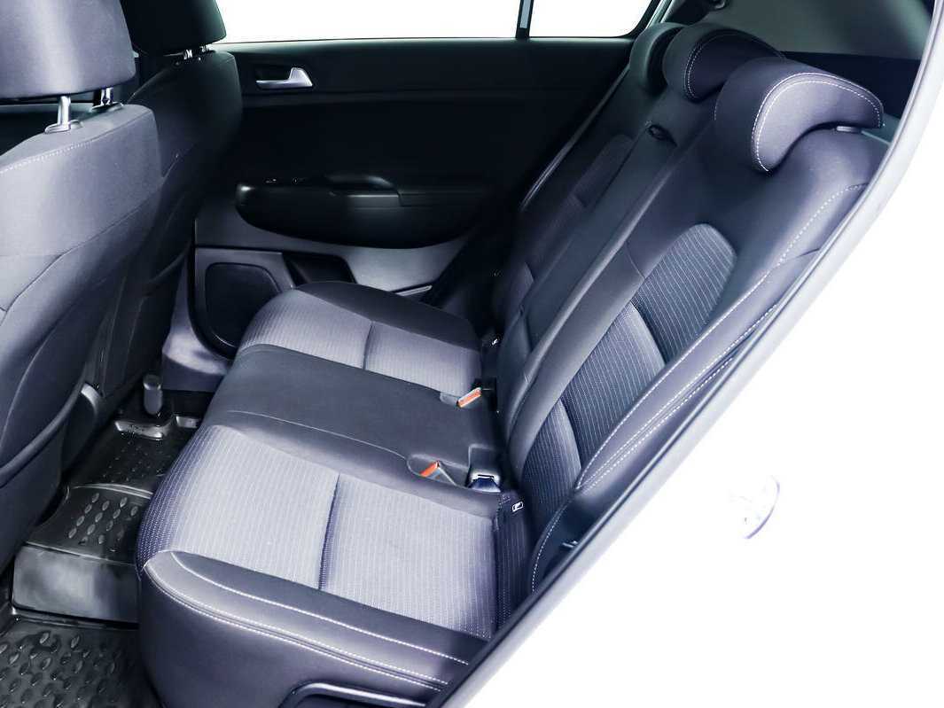 Б/У Киа Спортейдж 2020 года. Фото: #11