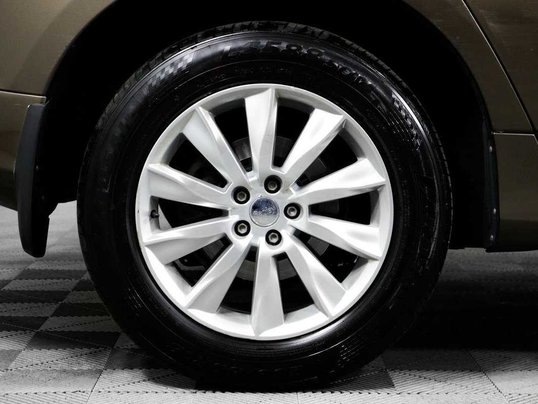 Б/У Вольво ИксЦ60 2017 года. Фото: #13