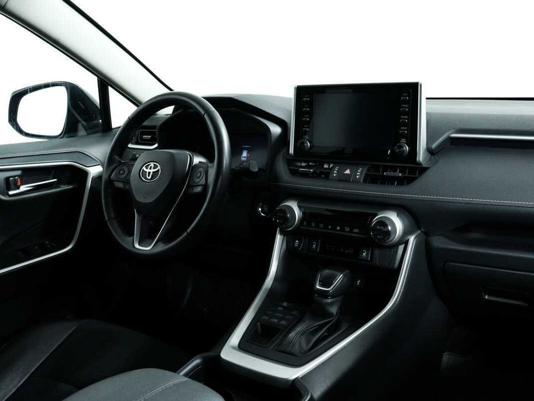 Toyota RAV4 2020 года с пробегом. Фото: #8