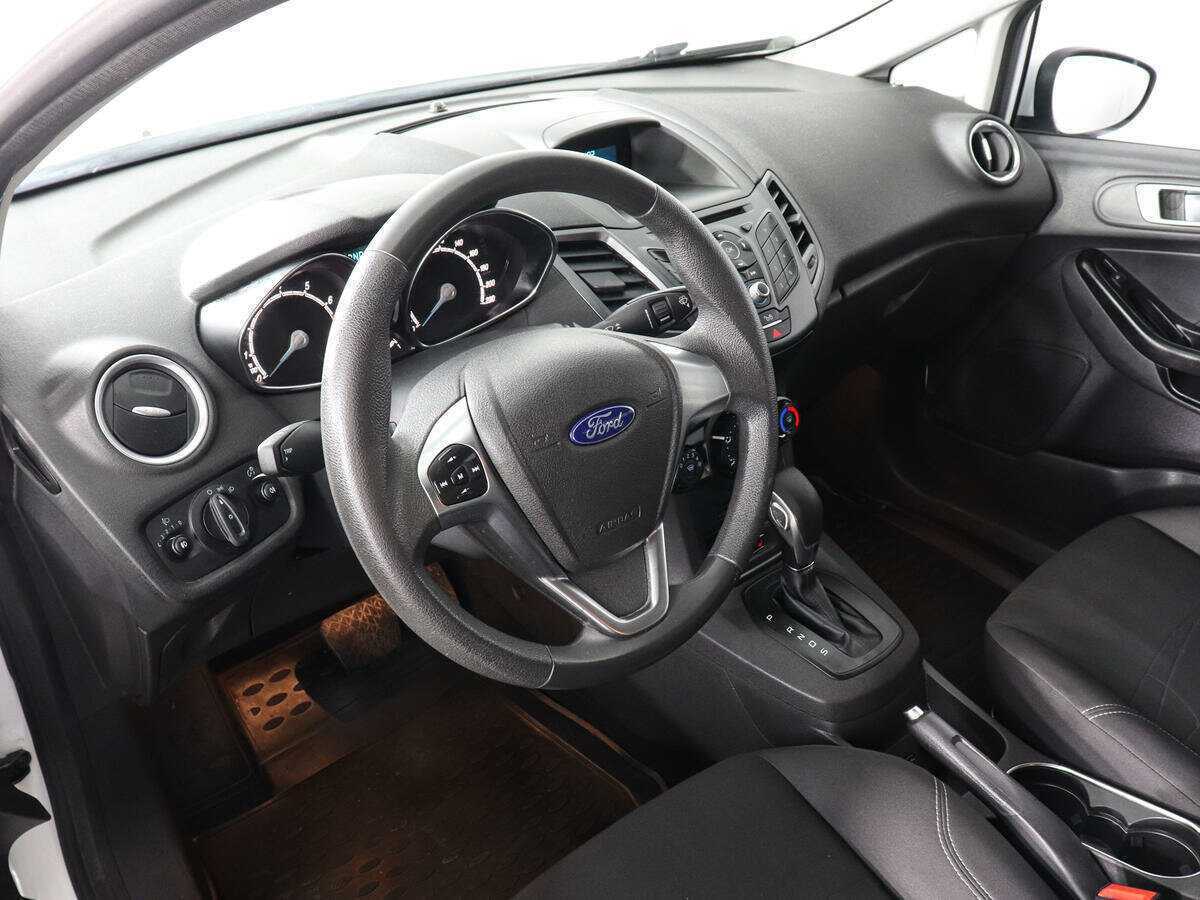 Ford Fiesta 2016 года с пробегом. Фото: #6