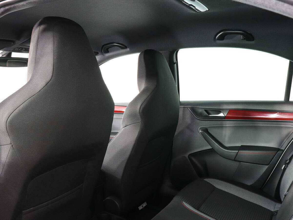 Volkswagen Polo 2021 года с пробегом. Фото: #11