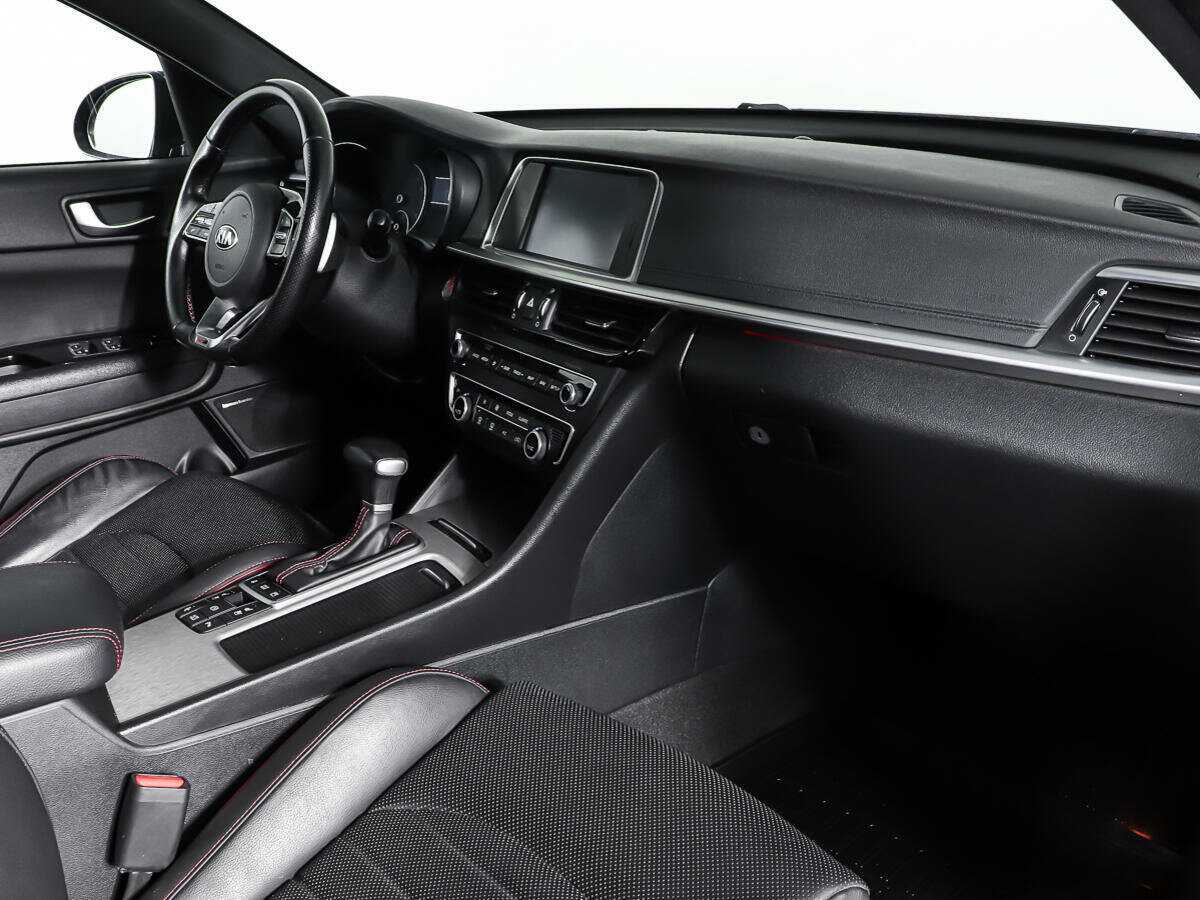 Б/У Киа Оптима 2018 года. Фото: #8