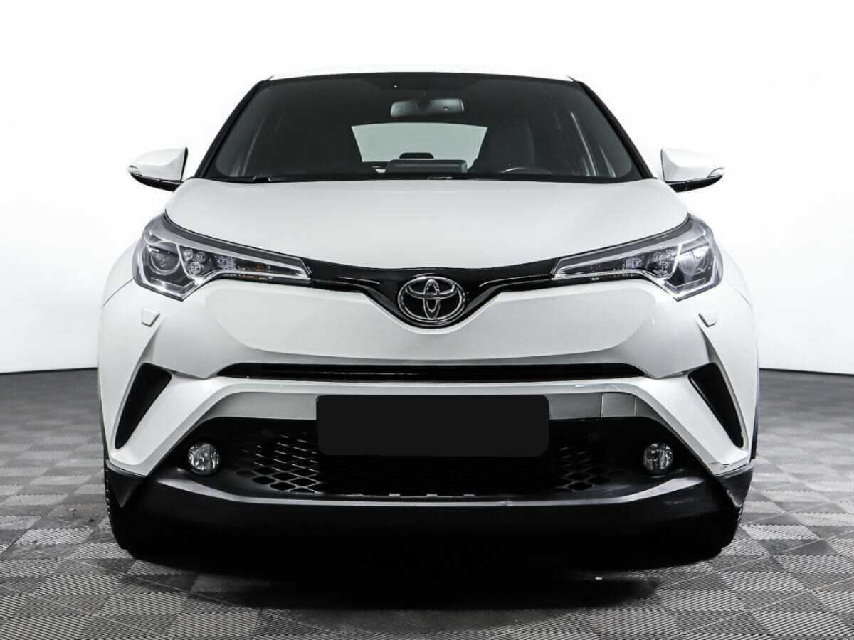 Toyota C-HR 2018 года с пробегом. Фото: #1