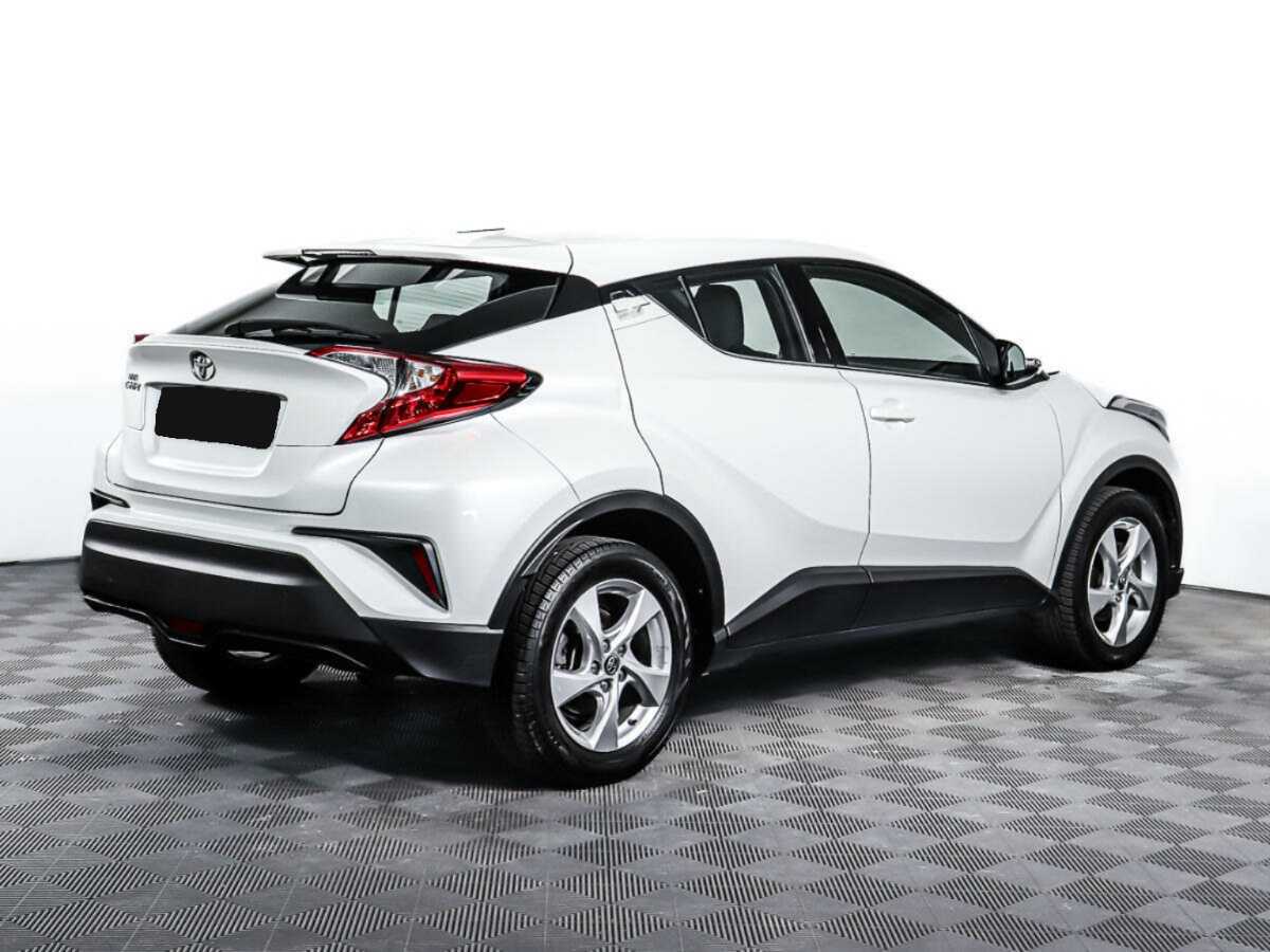Toyota C-HR 2018 года с пробегом. Фото: #4