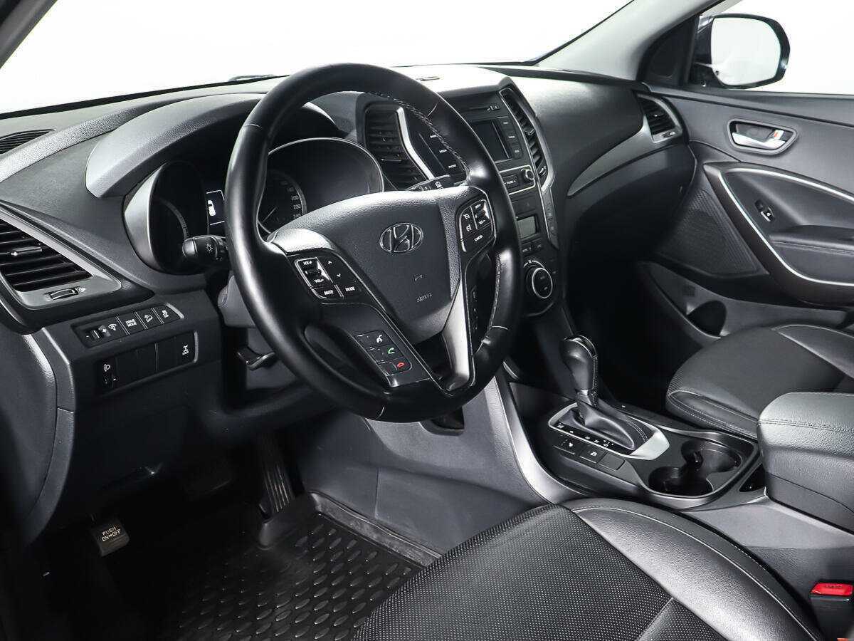 Б/У Хендай Санта Фе 2016 года. Фото: #12