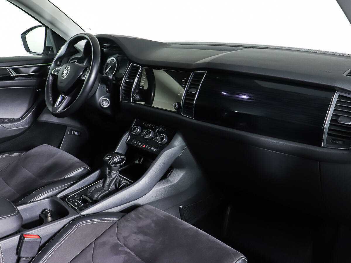 Б/У Шкода Кодиак 2017 года. Фото: #8