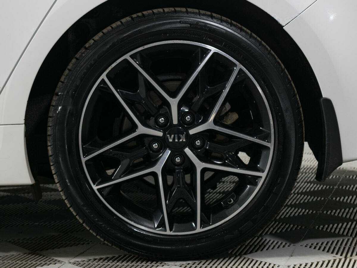 Б/У Киа Оптима 2018 года. Фото: #18