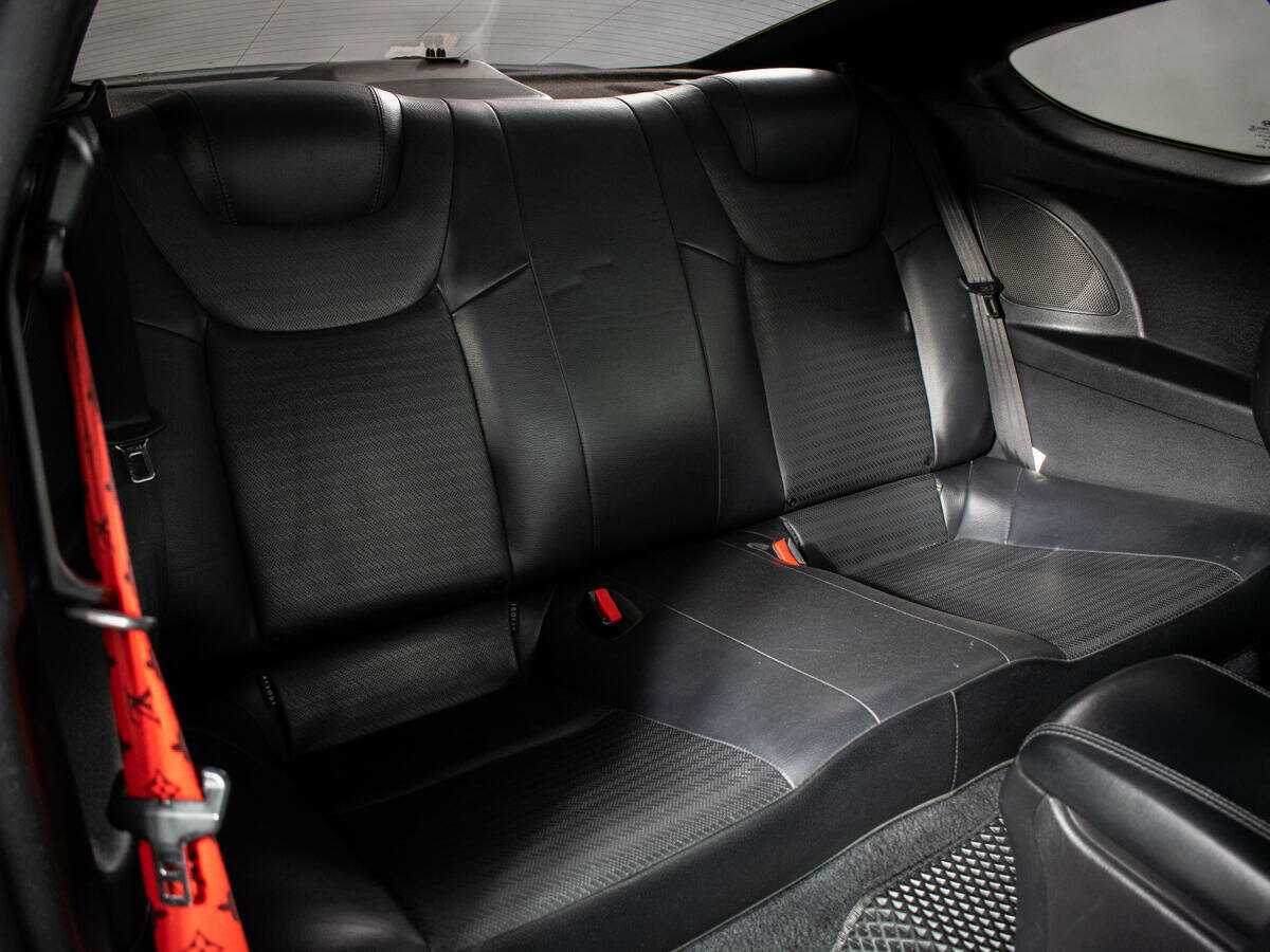 Hyundai Genesis Coupe 2012 года с пробегом. Фото: #7