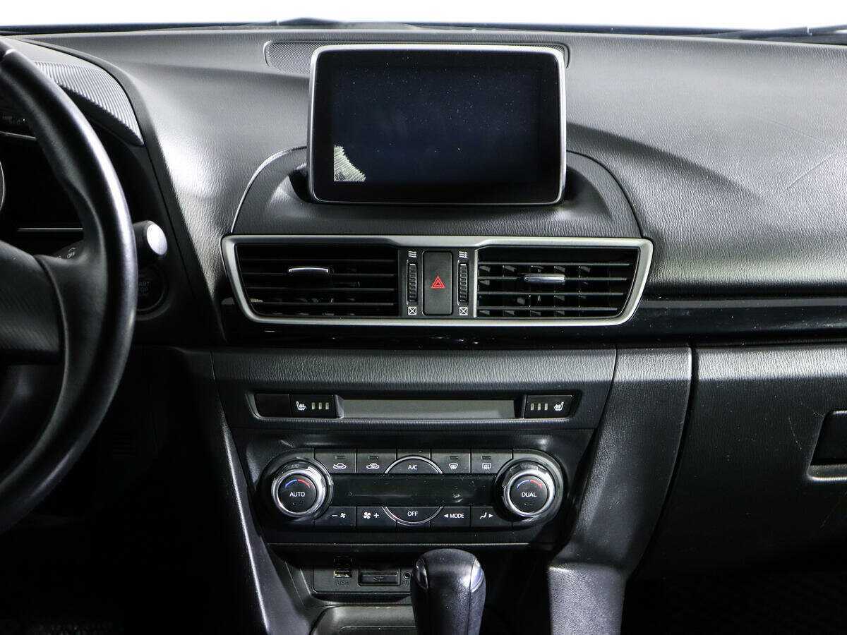 Б/У Мазда 3 2014 года. Фото: #9