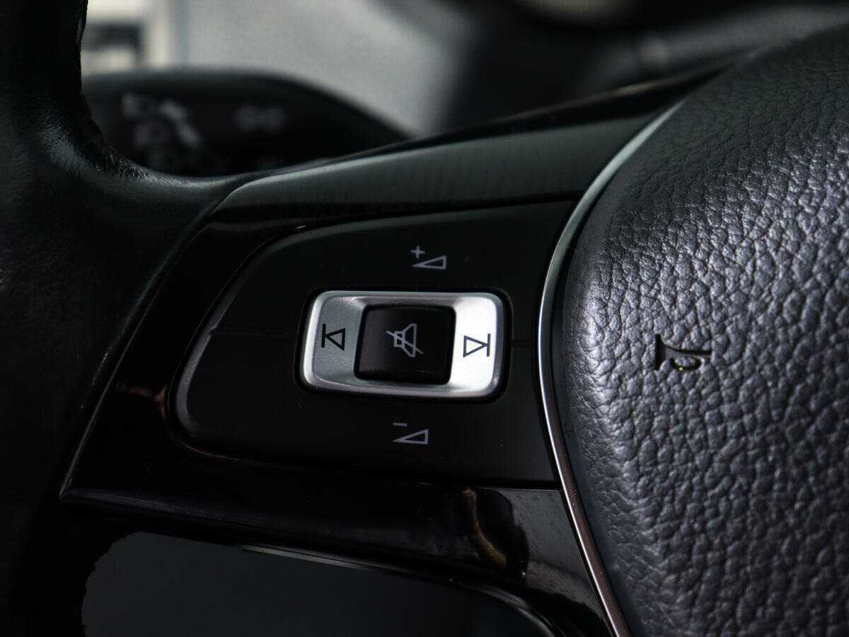 Б/У Фольксваген Поло 2017 года. Фото: #17