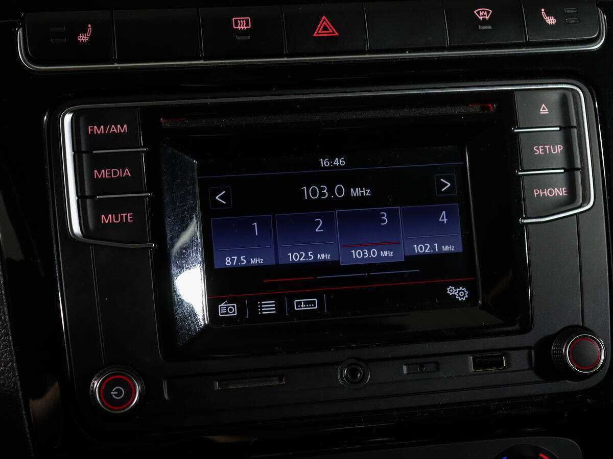 Б/У Фольксваген Поло 2017 года. Фото: #20