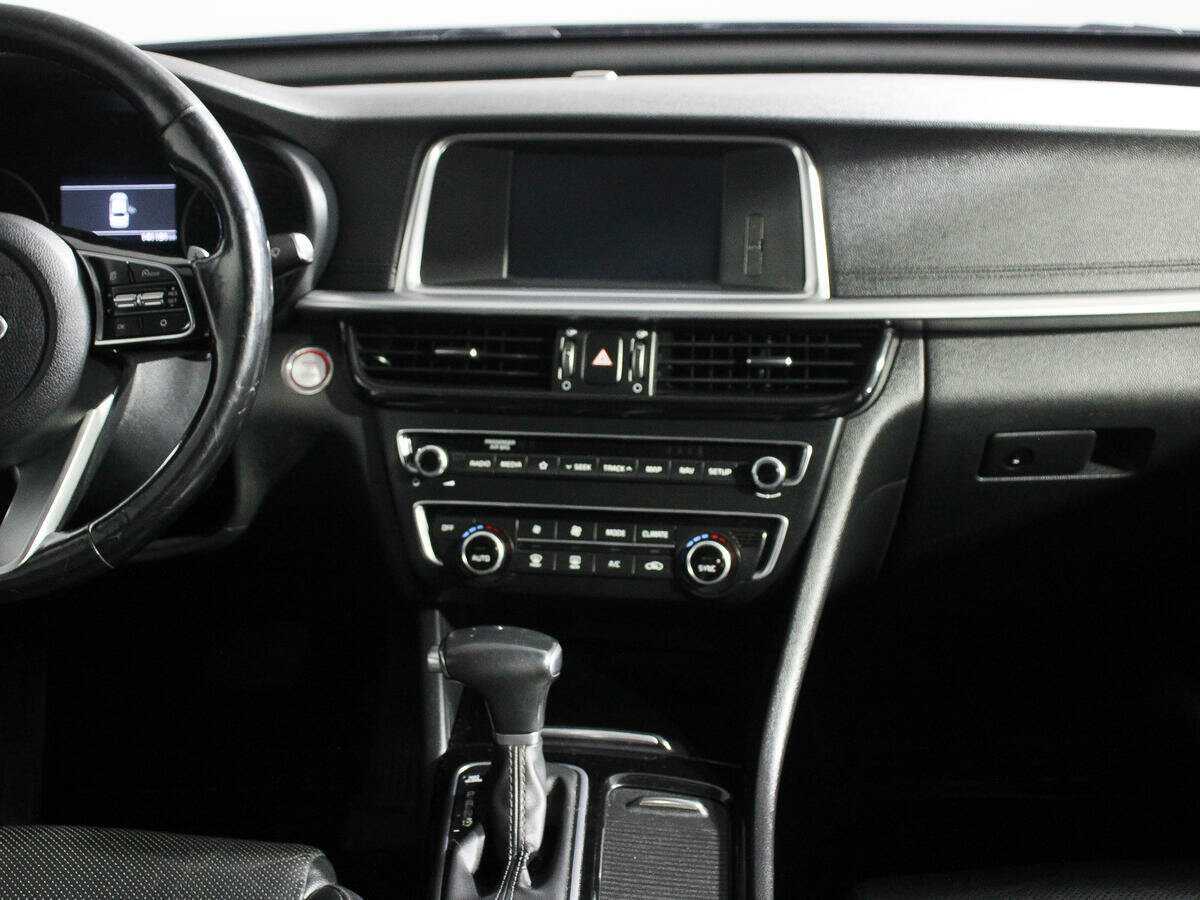 Б/У Киа Оптима 2018 года. Фото: #10