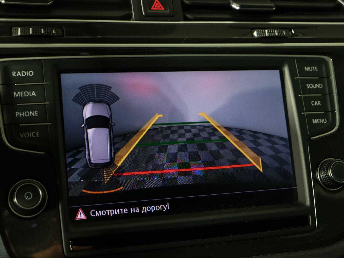 Б/У Фольксваген Тигуан 2017 года. Фото: #14