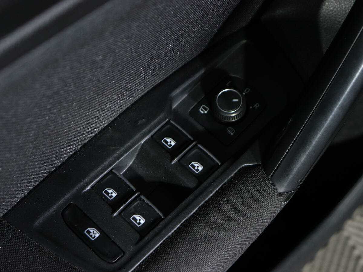 Б/У Фольксваген Тигуан 2017 года. Фото: #19