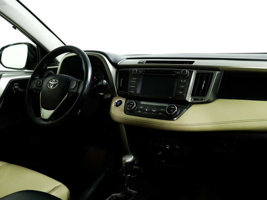 Б/У Тойота Рав4 2015 года. Фото: #8