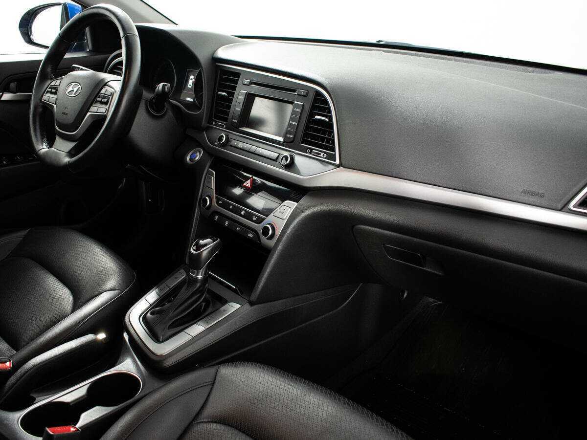 Б/У Хендай Елантра 2016 года. Фото: #8