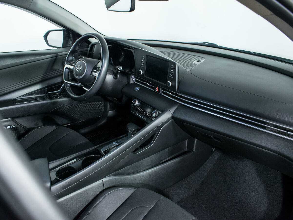 Б/У Хендай Елантра 2020 года. Фото: #8