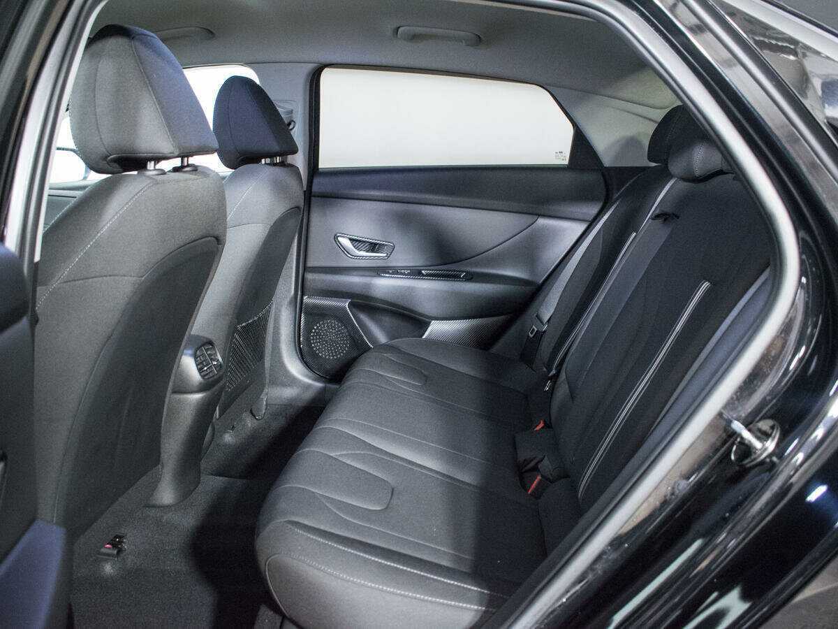 Б/У Хендай Елантра 2020 года. Фото: #9