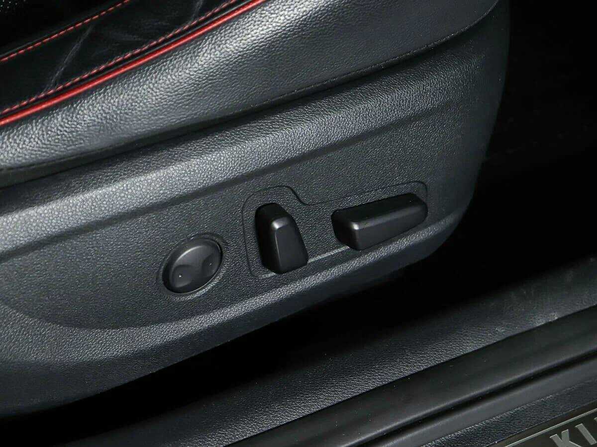 Б/У Киа Оптима 2018 года. Фото: #23