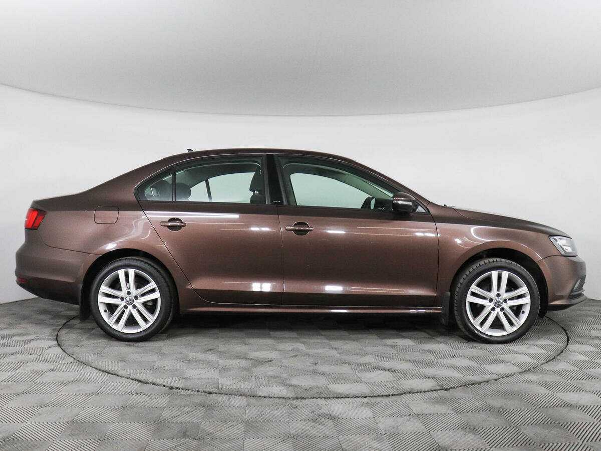 Volkswagen Jetta 2017 года с пробегом. Фото: #3
