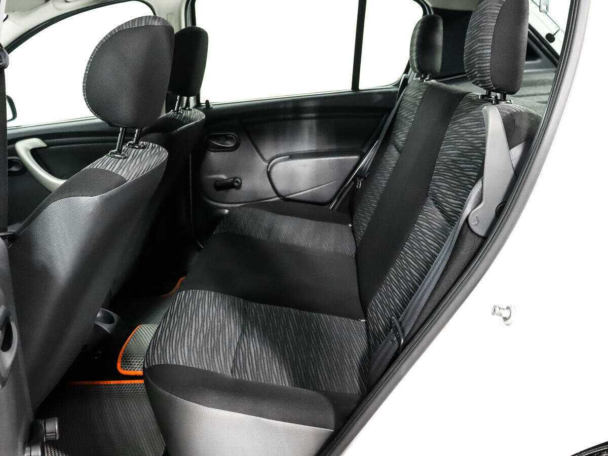 Б/У Рено Сандеро 2014 года. Фото: #9