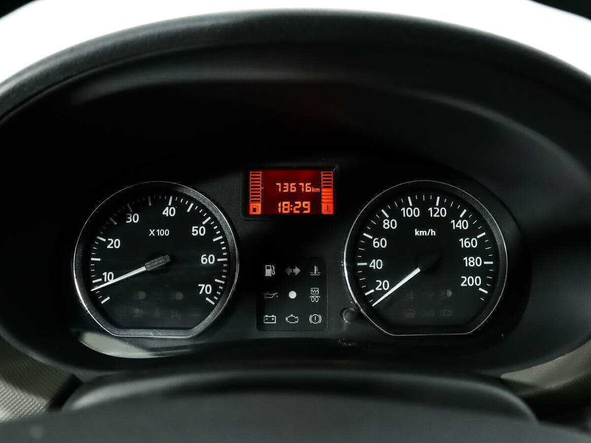 Б/У Рено Сандеро 2014 года. Фото: #10