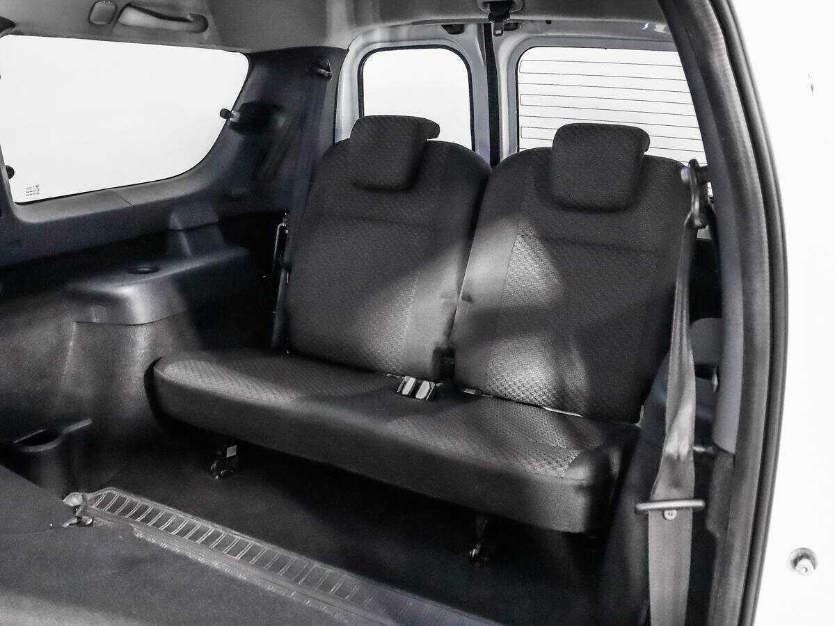 Lada (ВАЗ) Largus 2014 года с пробегом. Фото: #10