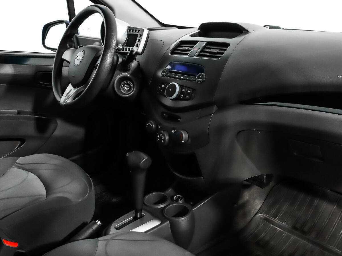 Б/У Шевроле Спарк 2013 года. Фото: #10