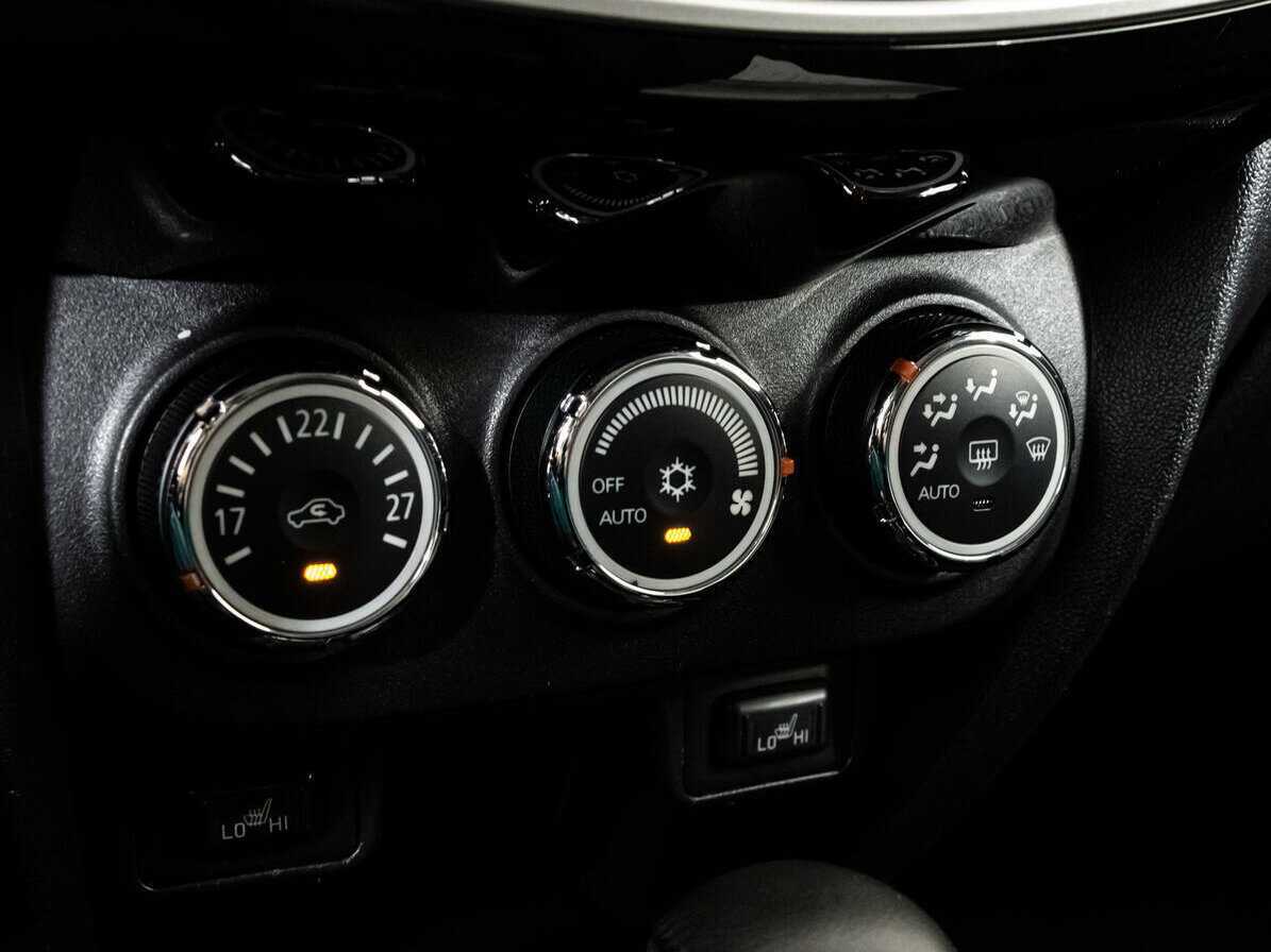 Б/У Митсубиши АС-Икс 2014 года. Фото: #15