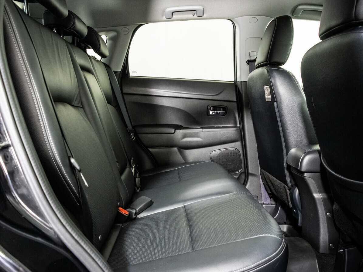 Б/У Митсубиши АС-Икс 2014 года. Фото: #18