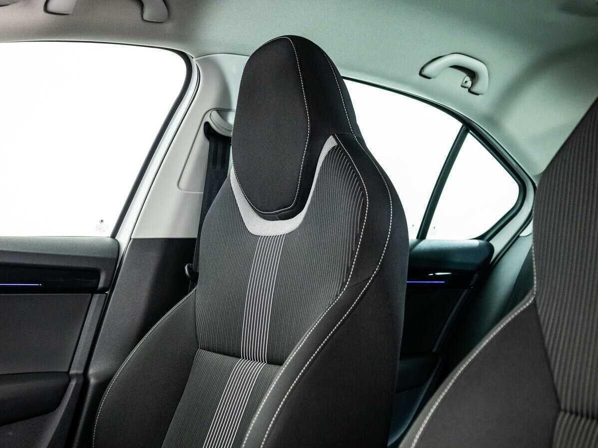 Б/У Шкода Октавия 2018 года. Фото: #18