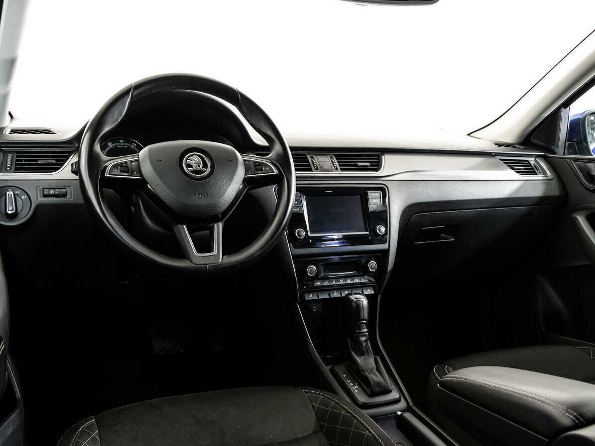 Б/У Шкода Рапид 2017 года. Фото: #9