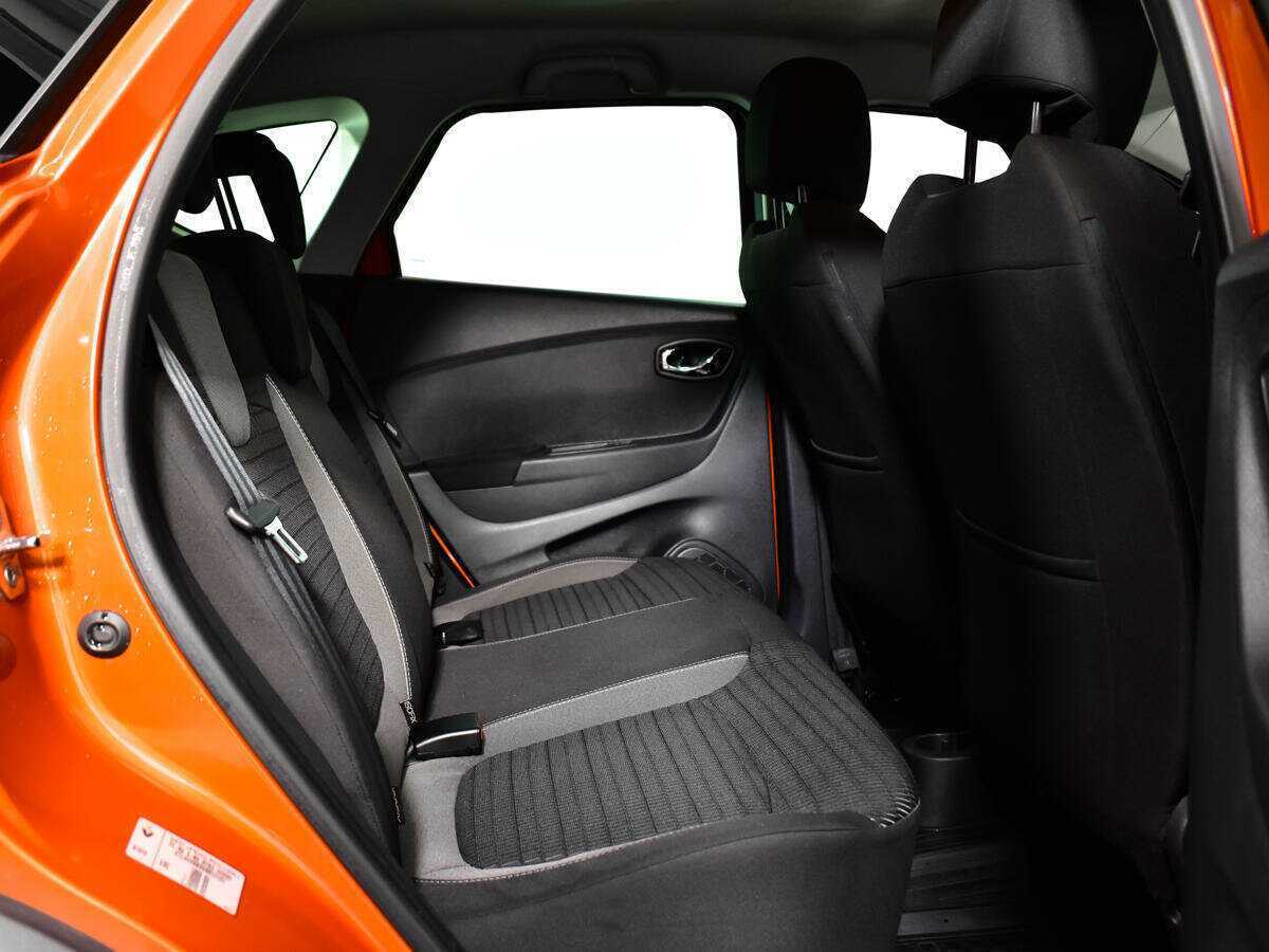 Б/У Рено Каптюр 2017 года. Фото: #9