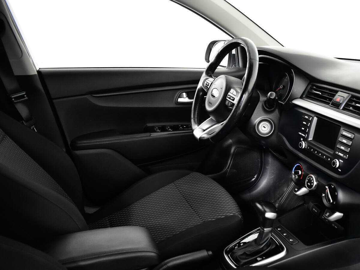 Б/У Киа Рио 2017 года. Фото: #8