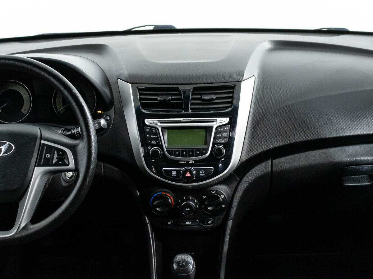 Б/У Хендай Солярис 2012 года. Фото: #13