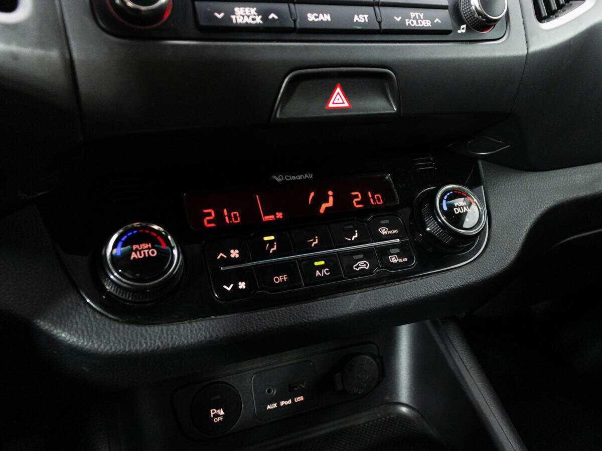 Б/У Киа Спортейдж 2013 года. Фото: #14