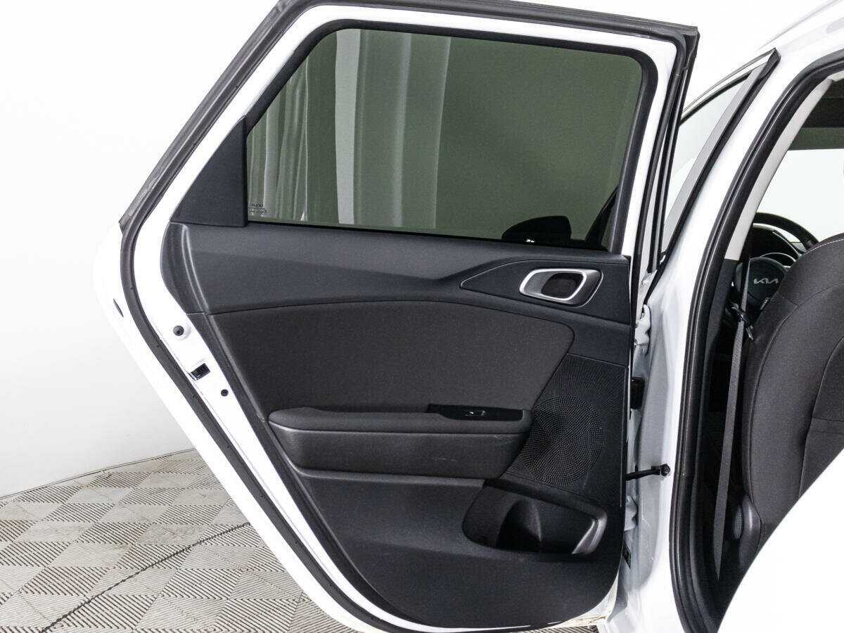 Б/У Киа Сид 2023 года. Фото: #23